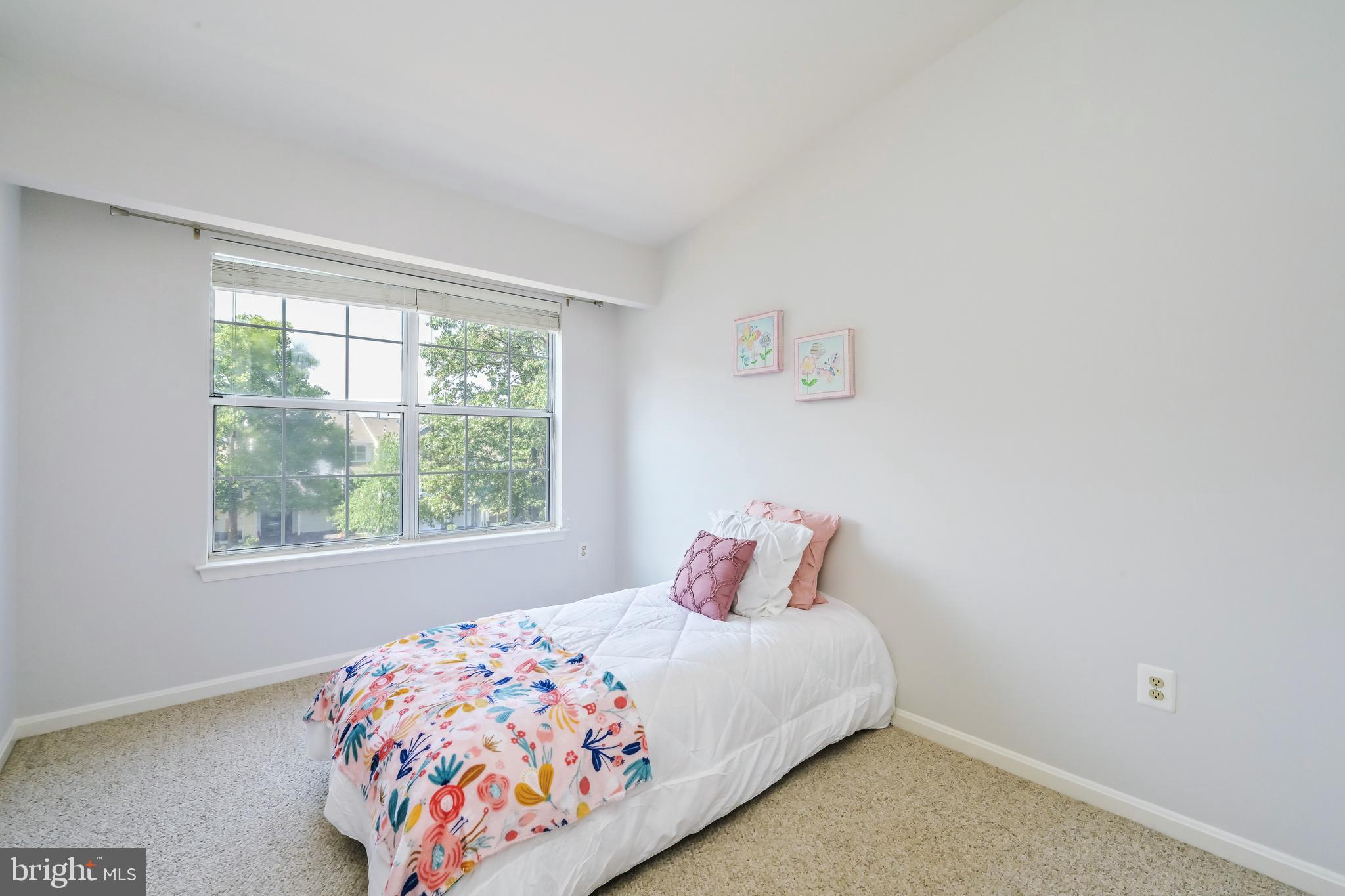 LIFESTYLE AT SULLY STATION - Residential