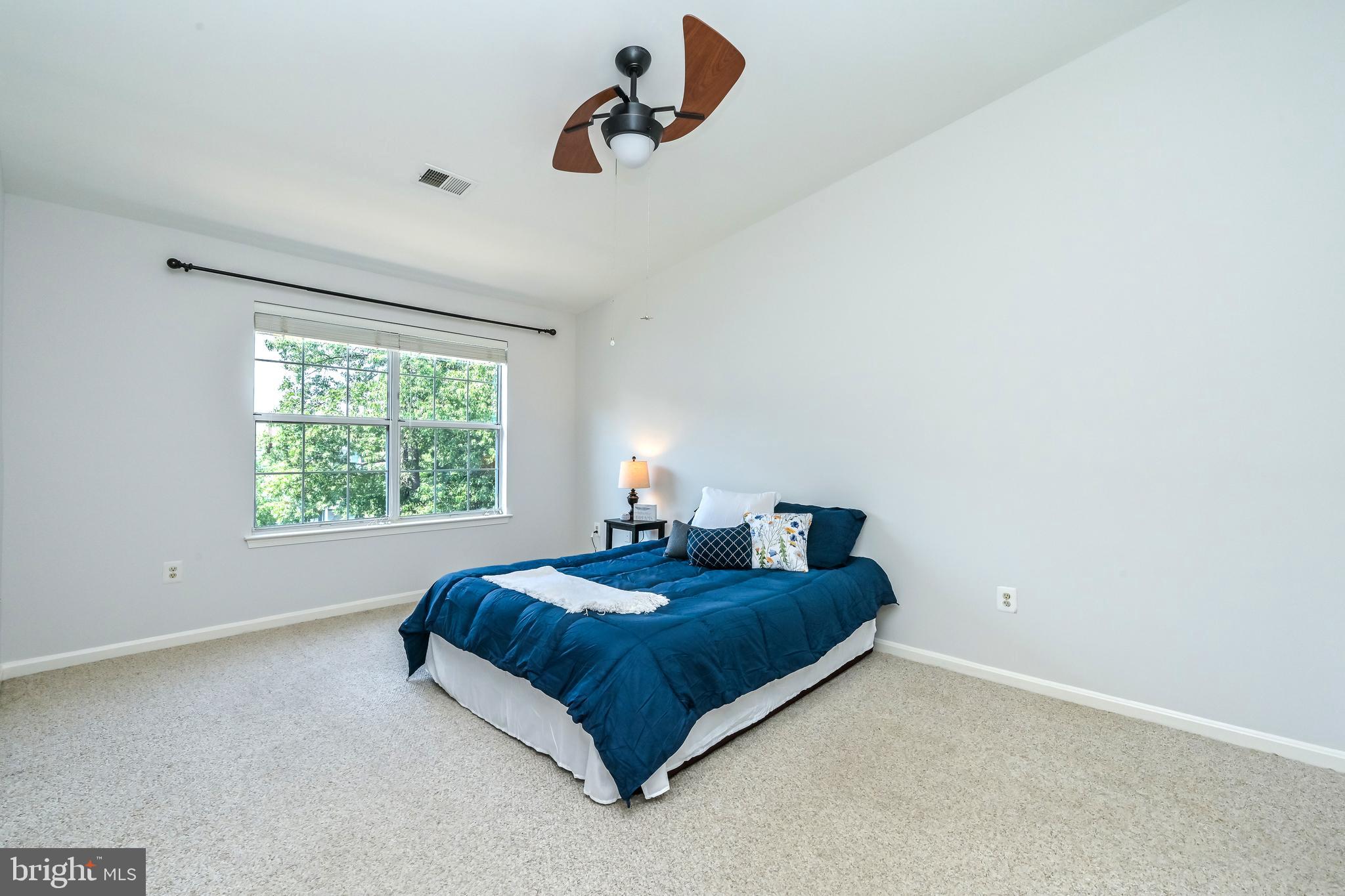 LIFESTYLE AT SULLY STATION - Residential