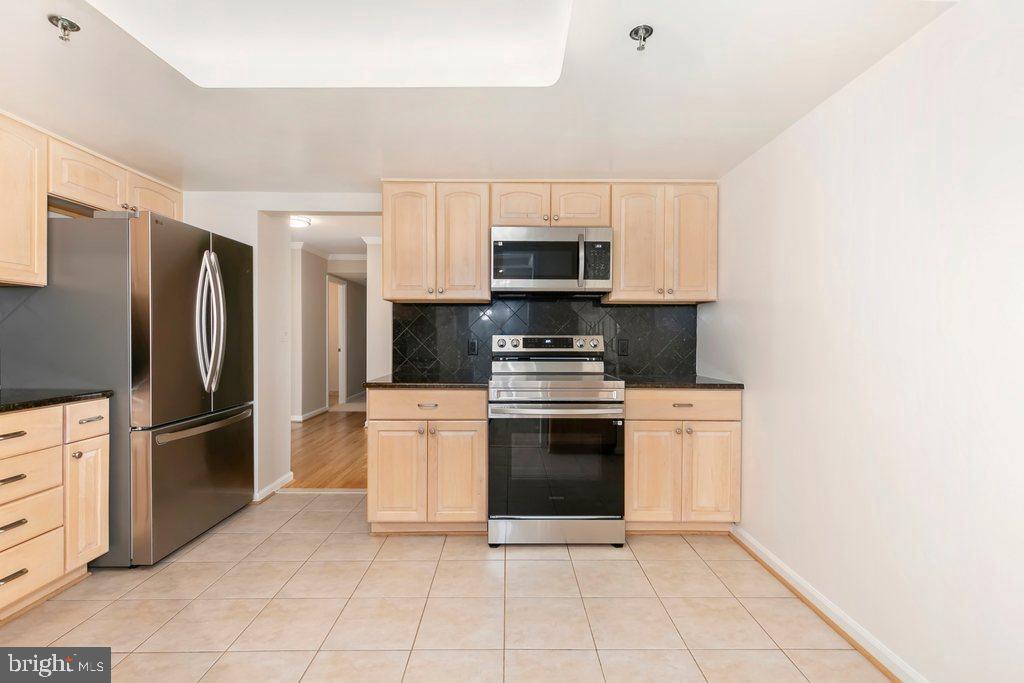 5450 WHITLEY PARK TERRACE 511