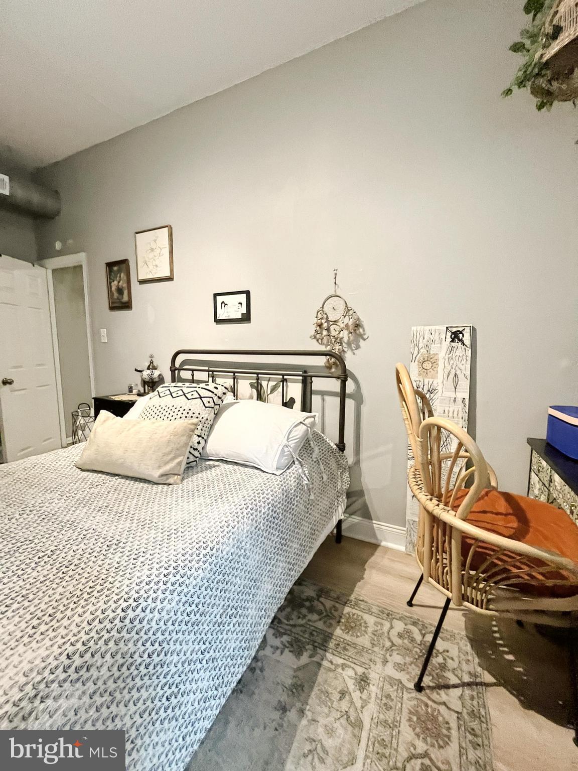 NORRIS SQUARE - Residential Lease