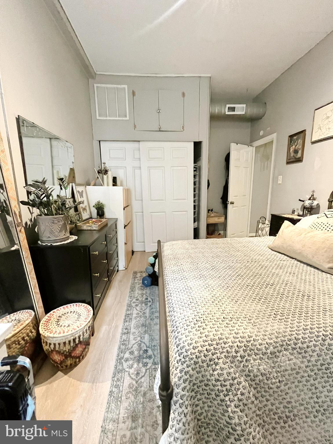 NORRIS SQUARE - Residential Lease