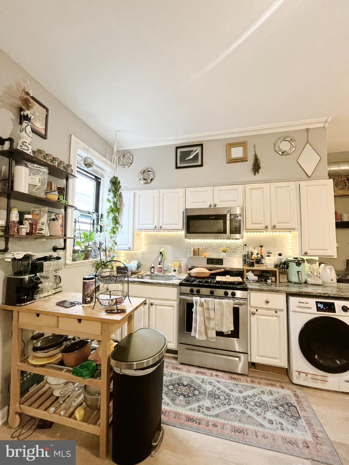 NORRIS SQUARE - Residential Lease