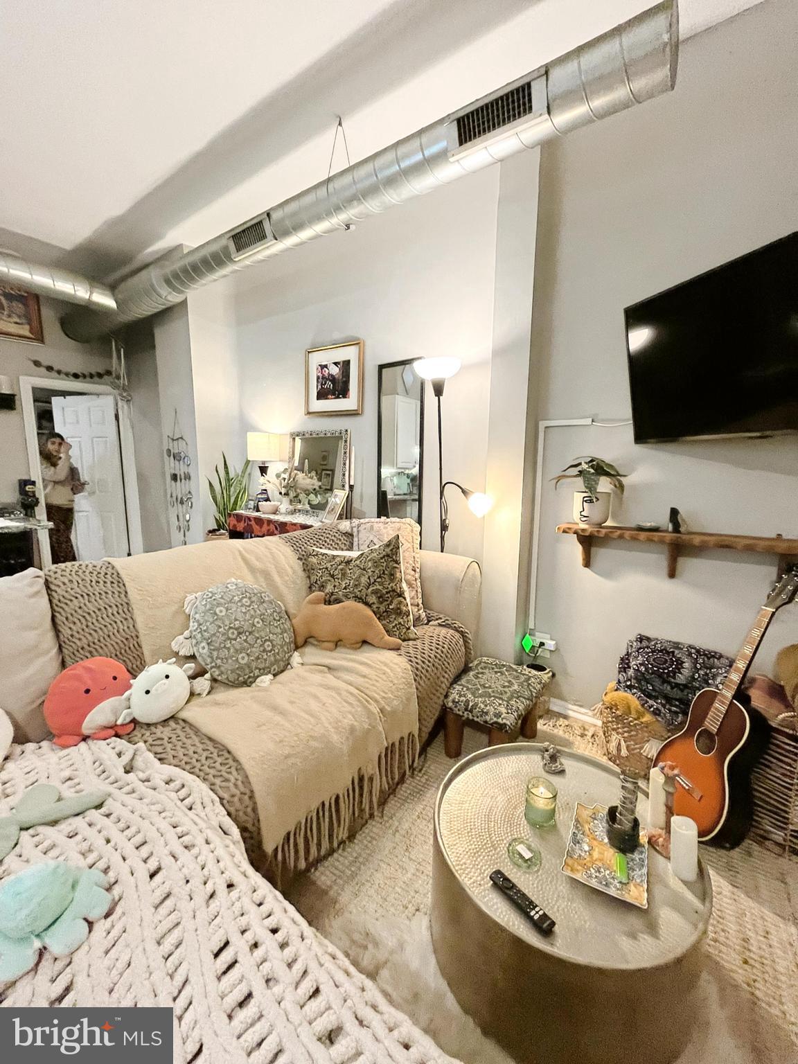 NORRIS SQUARE - Residential Lease