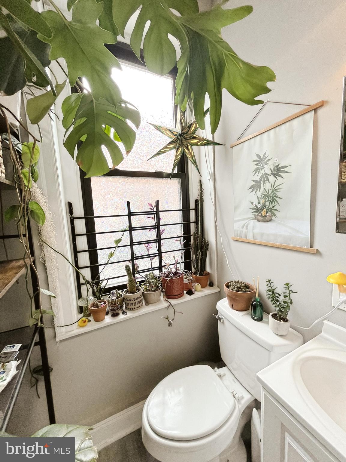 NORRIS SQUARE - Residential Lease