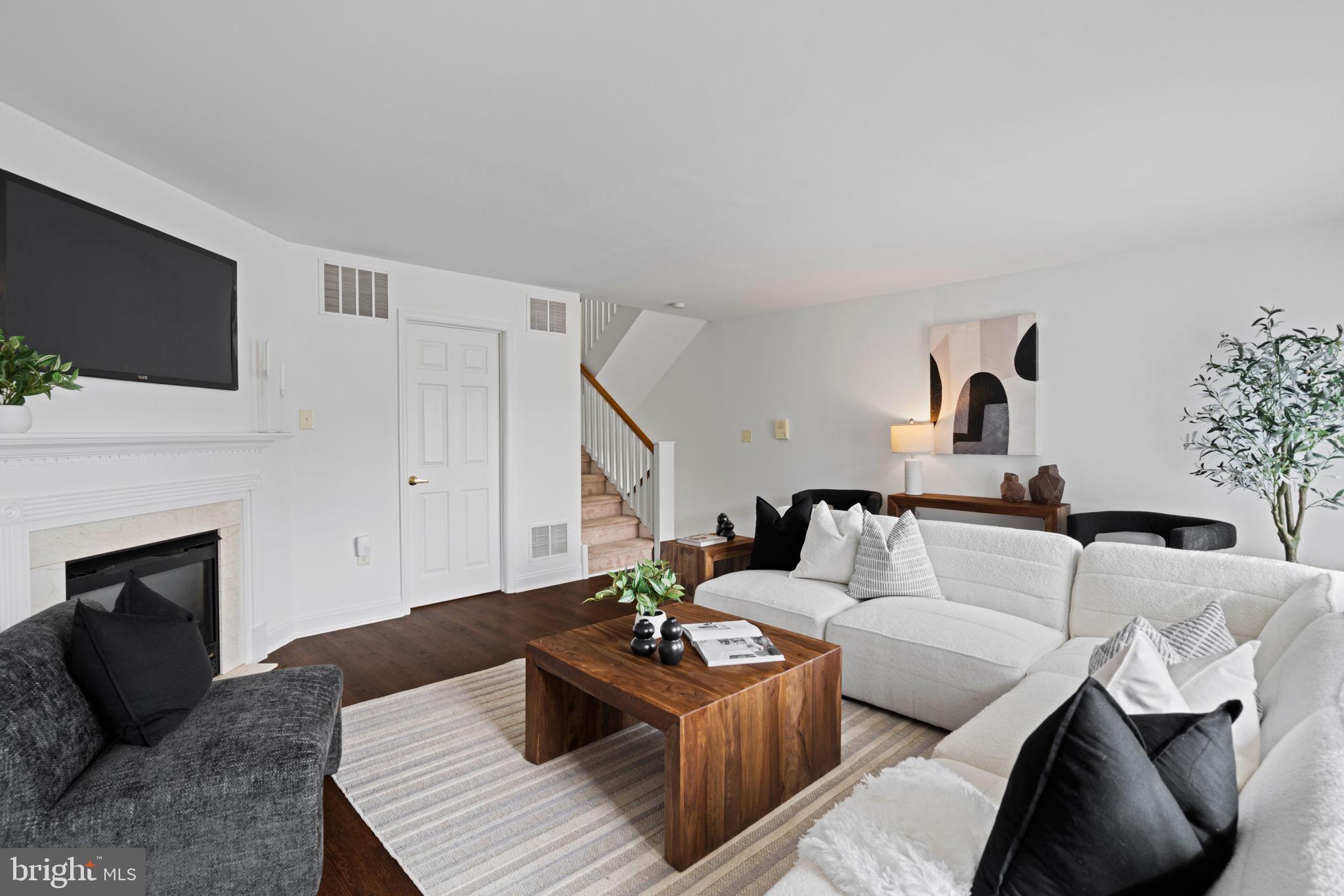 FAIRMOUNT - Residential