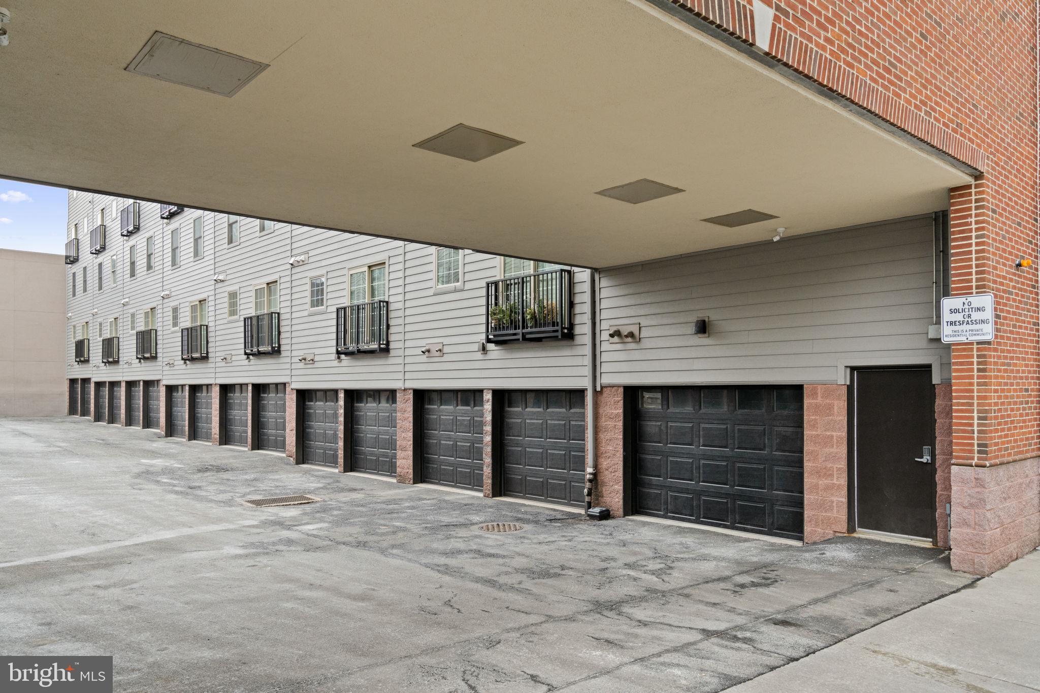 FAIRMOUNT - Residential