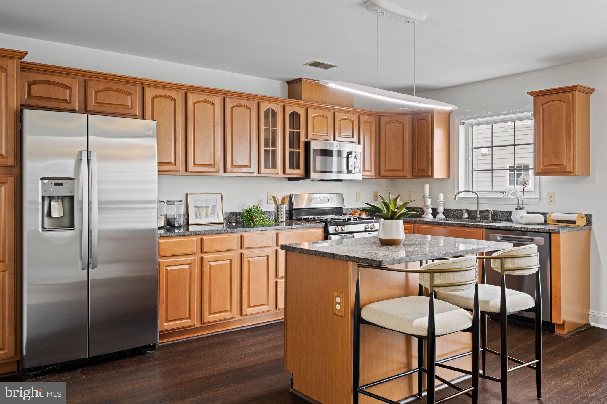 FAIRMOUNT - Residential