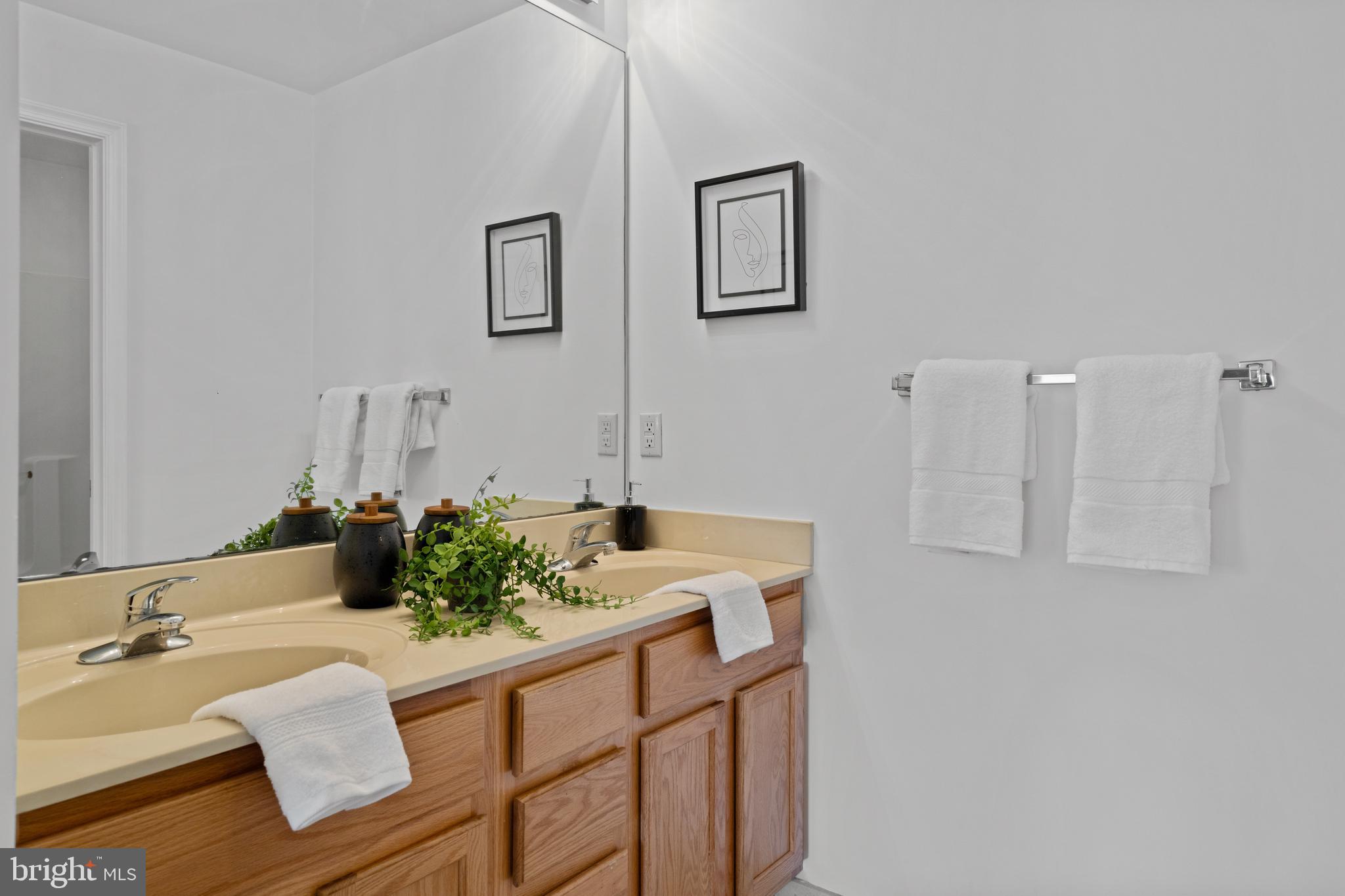 FAIRMOUNT - Residential