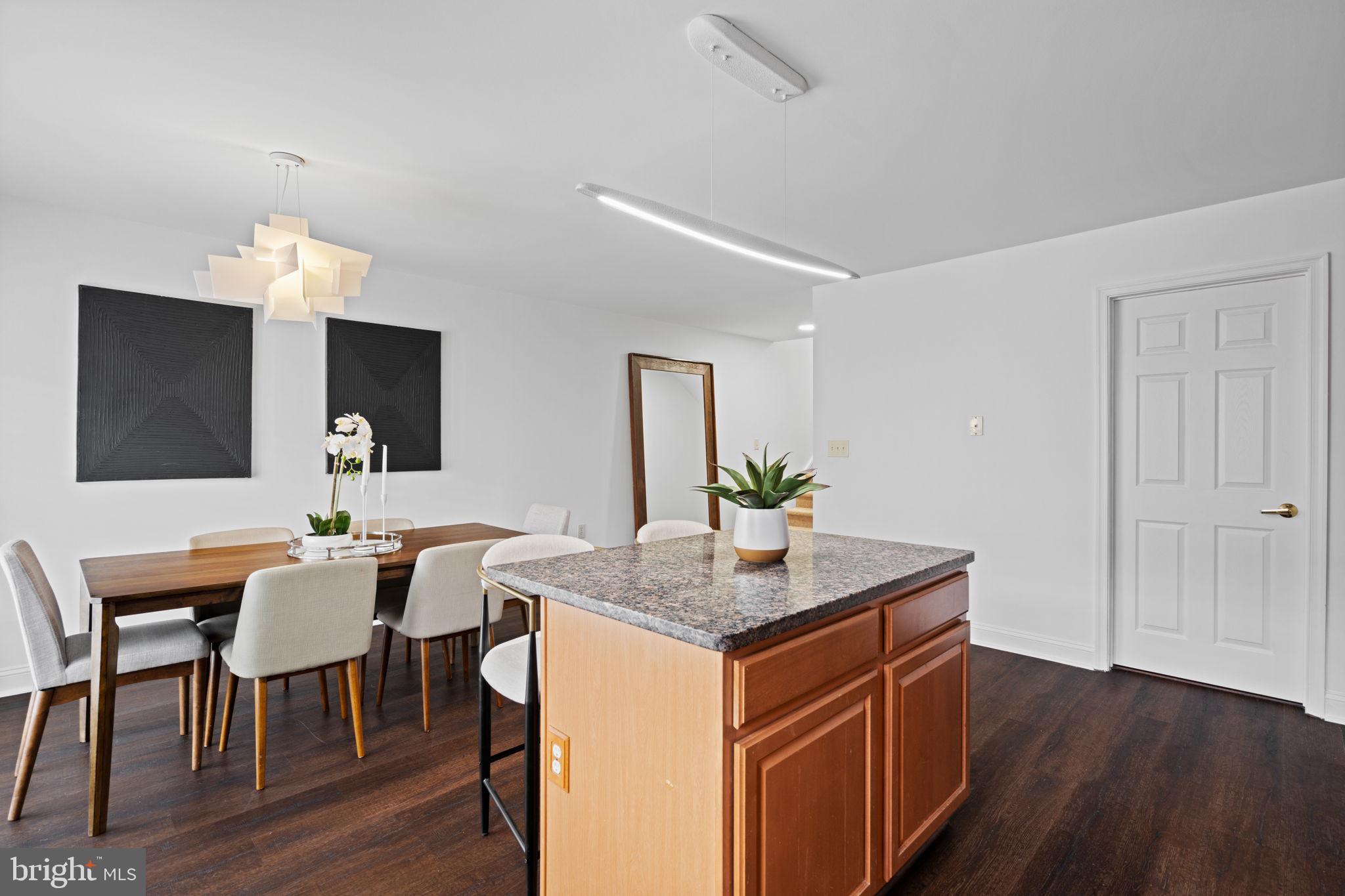 FAIRMOUNT - Residential