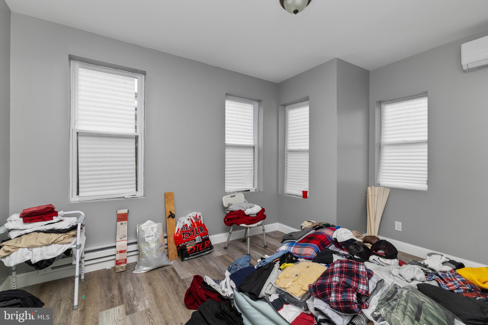 STRAWBERRY MANSION - Residential