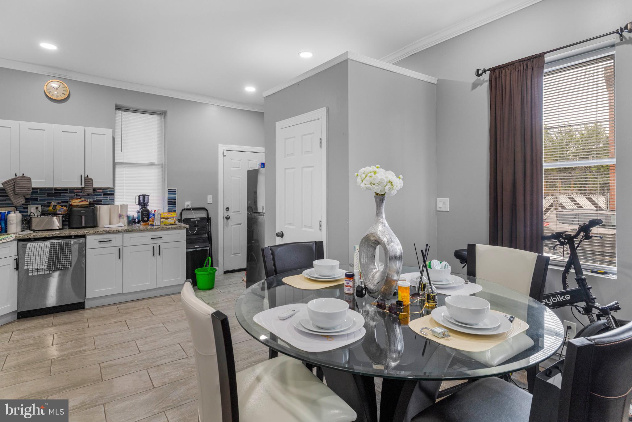 STRAWBERRY MANSION - Residential