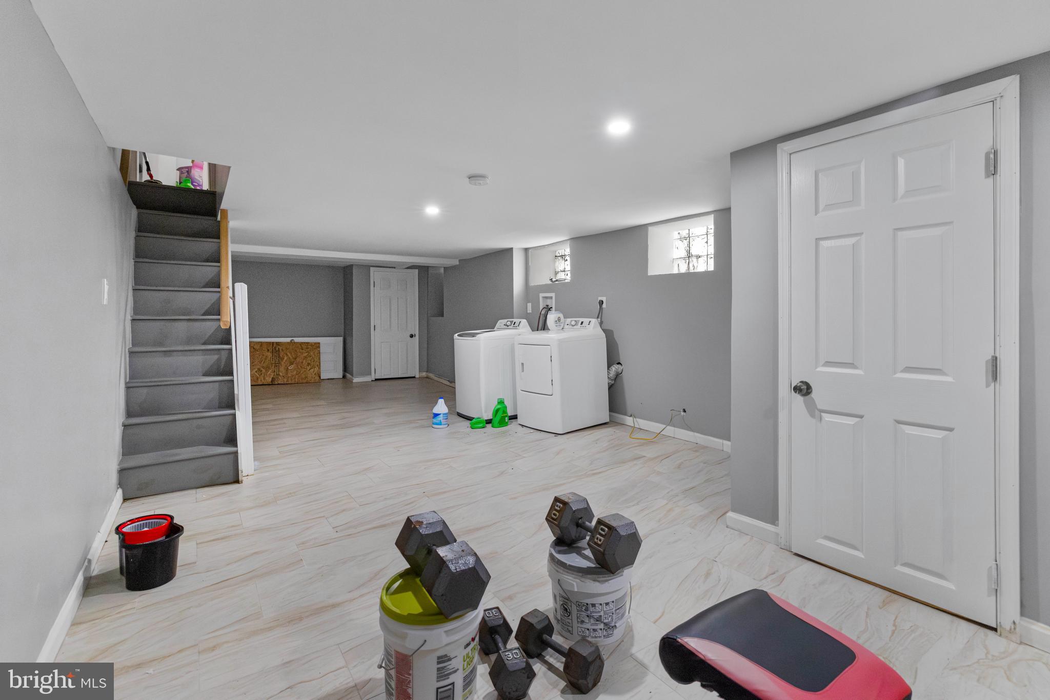 STRAWBERRY MANSION - Residential