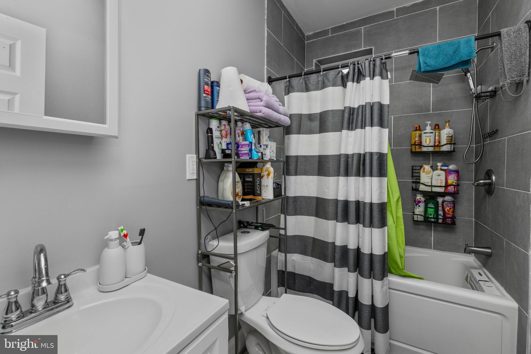 STRAWBERRY MANSION - Residential