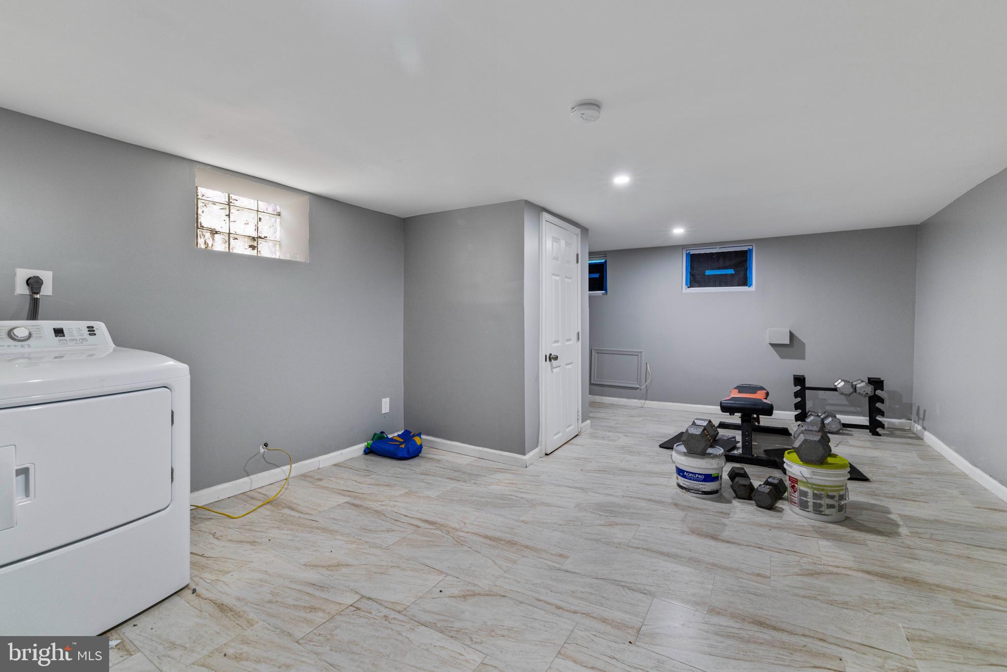 STRAWBERRY MANSION - Residential