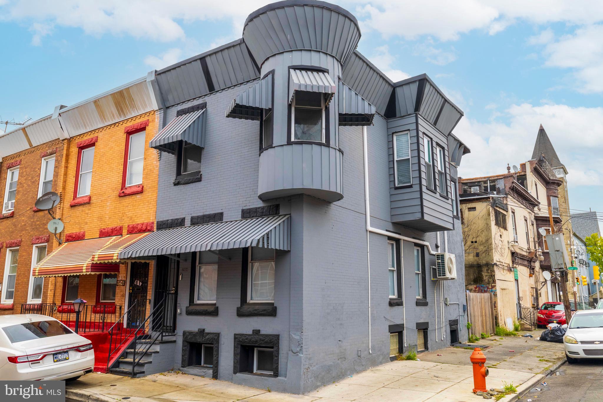 2401 N HOLLYWOOD STREET