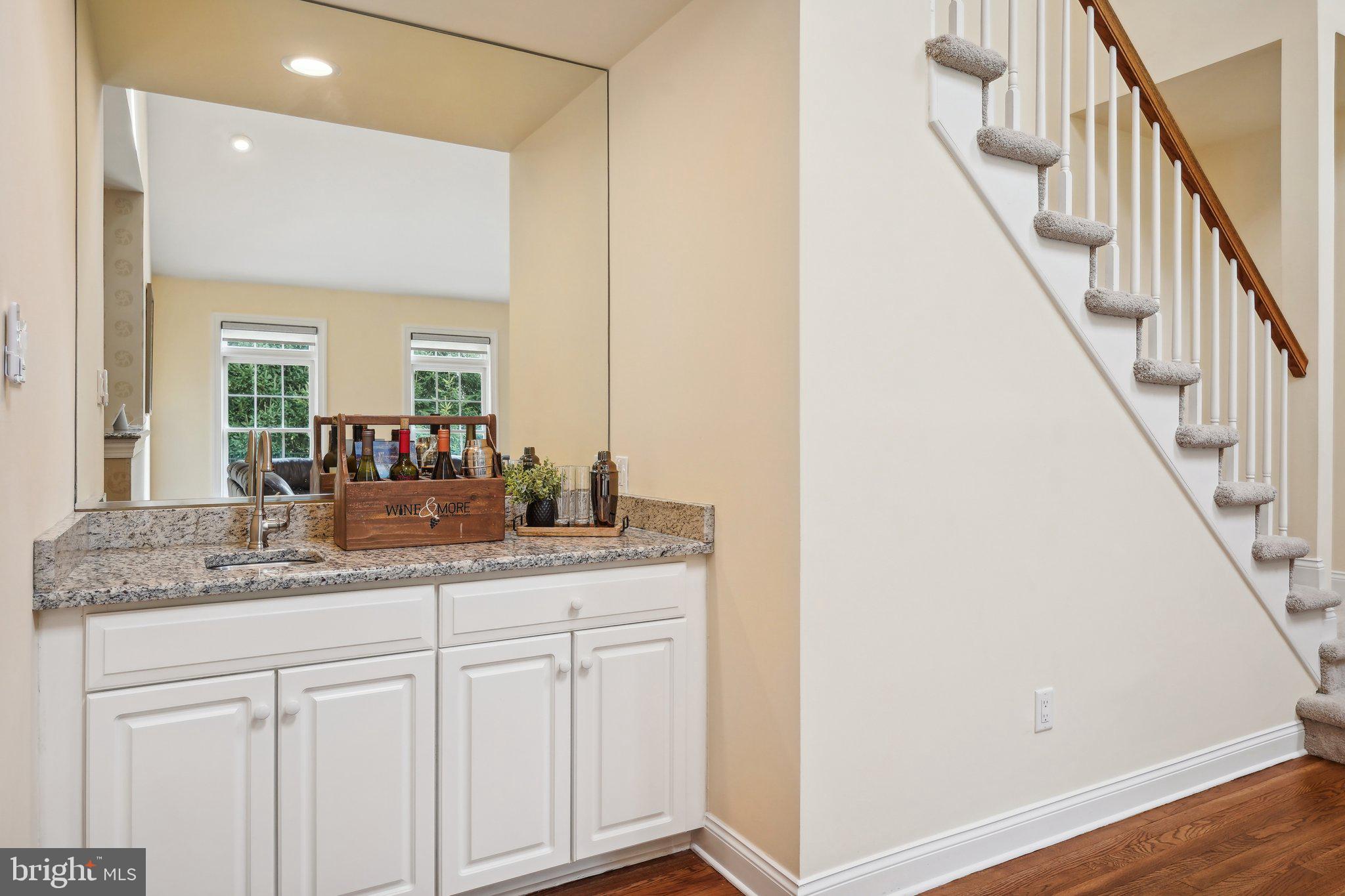 HOLLAND RIDGE - Residential