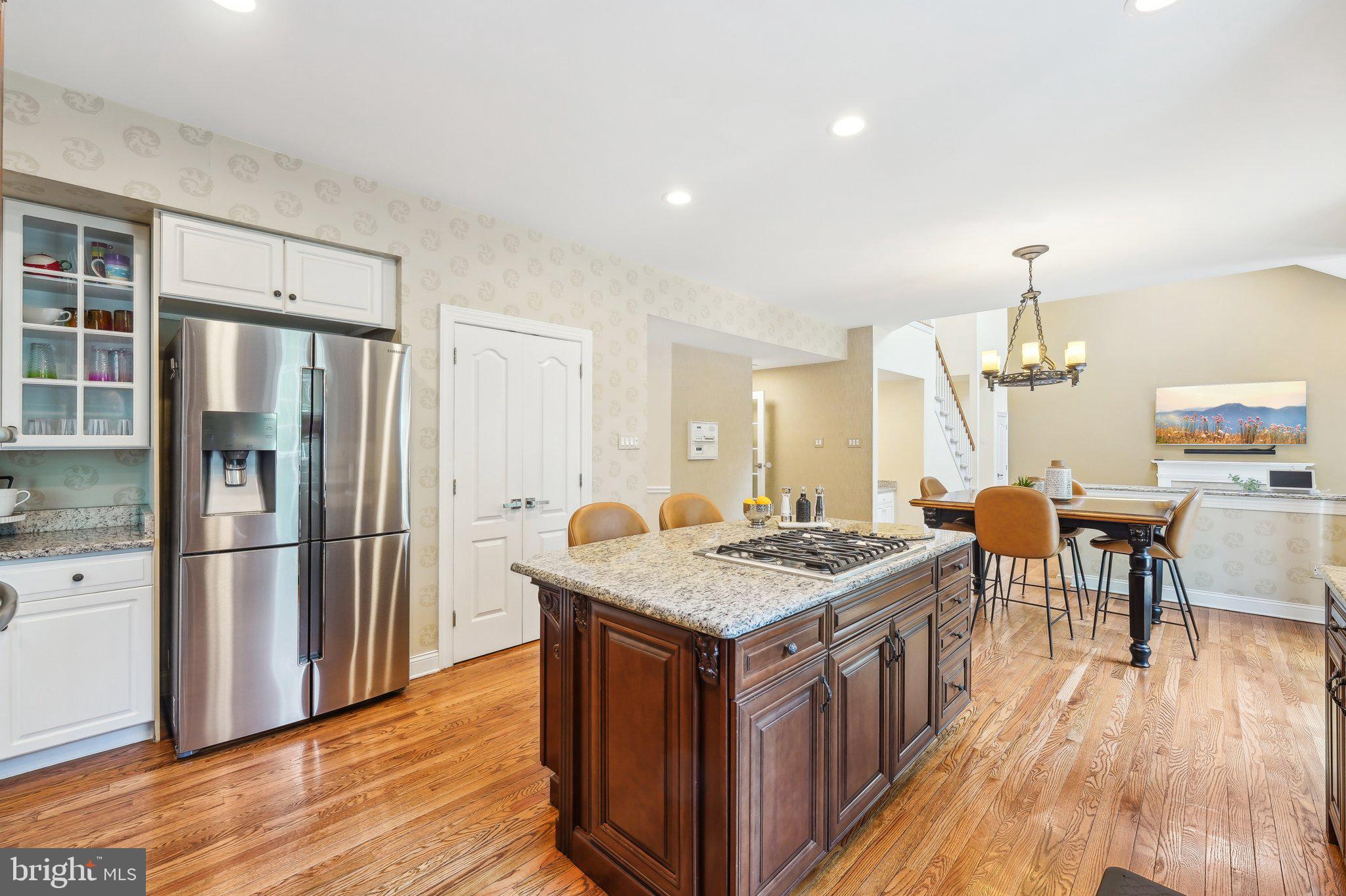 HOLLAND RIDGE - Residential