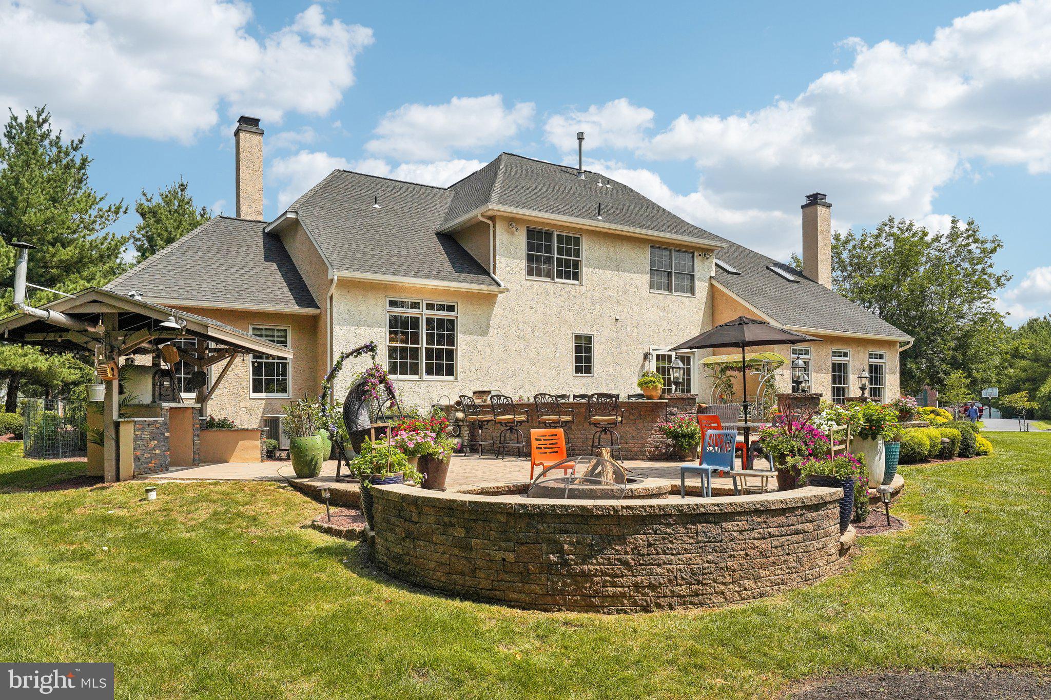 HOLLAND RIDGE - Residential