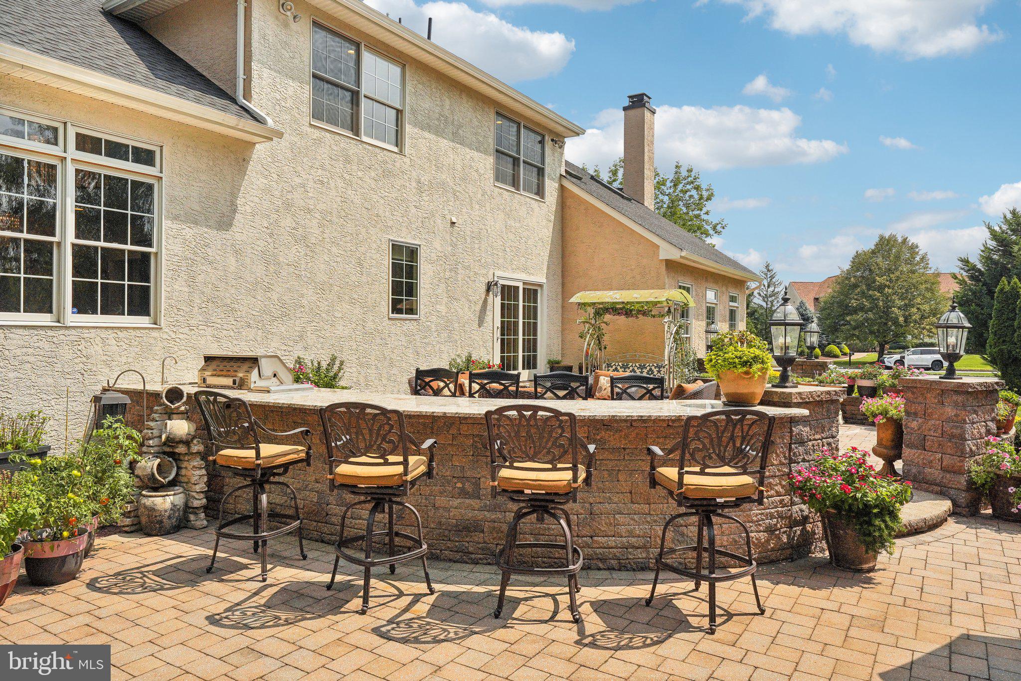 HOLLAND RIDGE - Residential