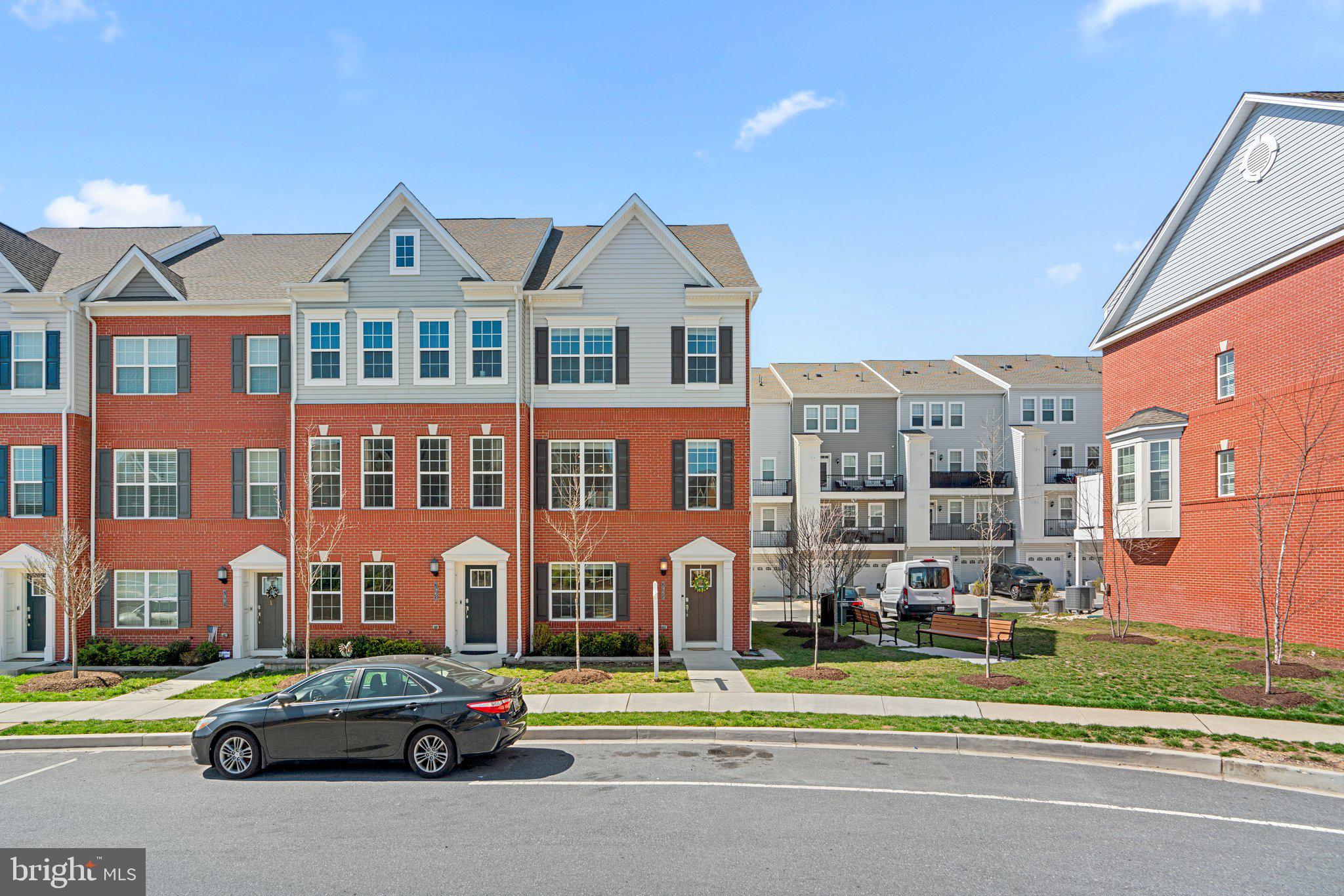 BLUE STREAM - Residential