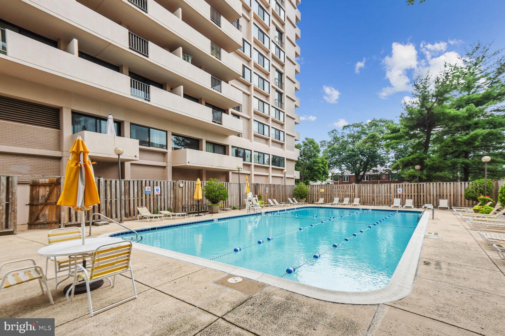 HYDE PARK - Residential