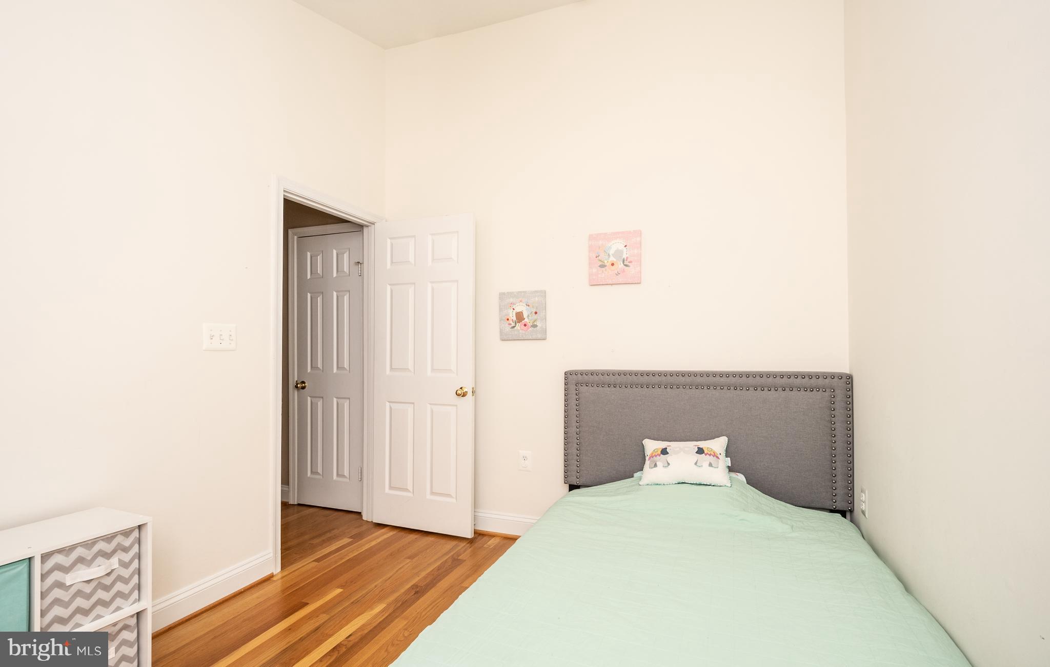 WALNEY MILLS - Residential