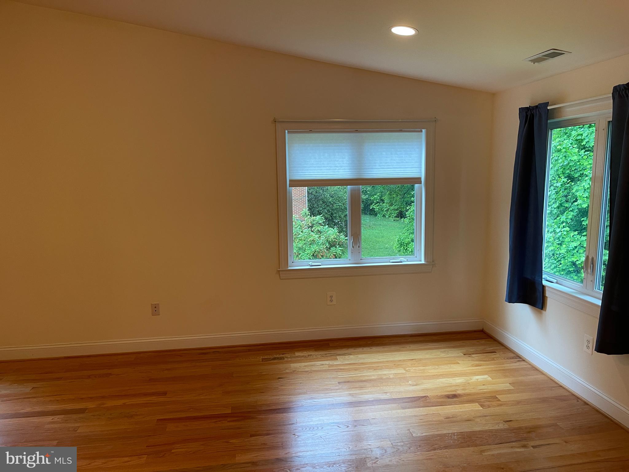 QUAINT ACRES - Residential Lease