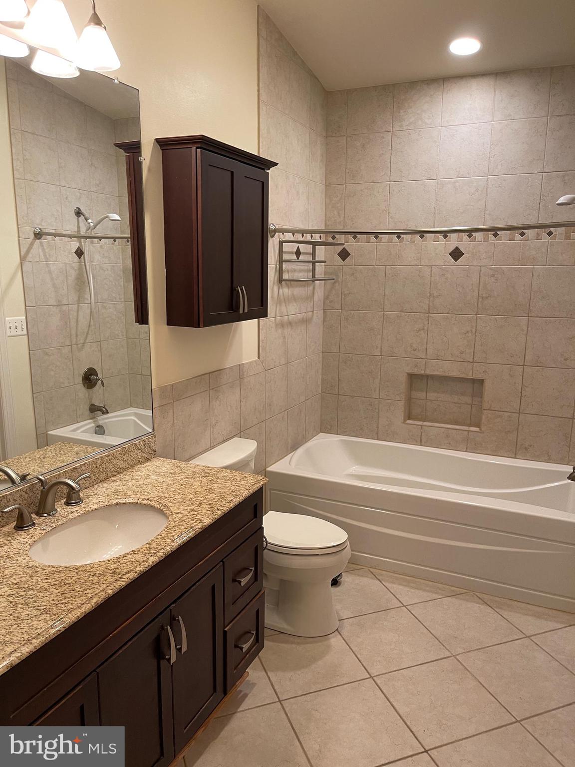 QUAINT ACRES - Residential Lease