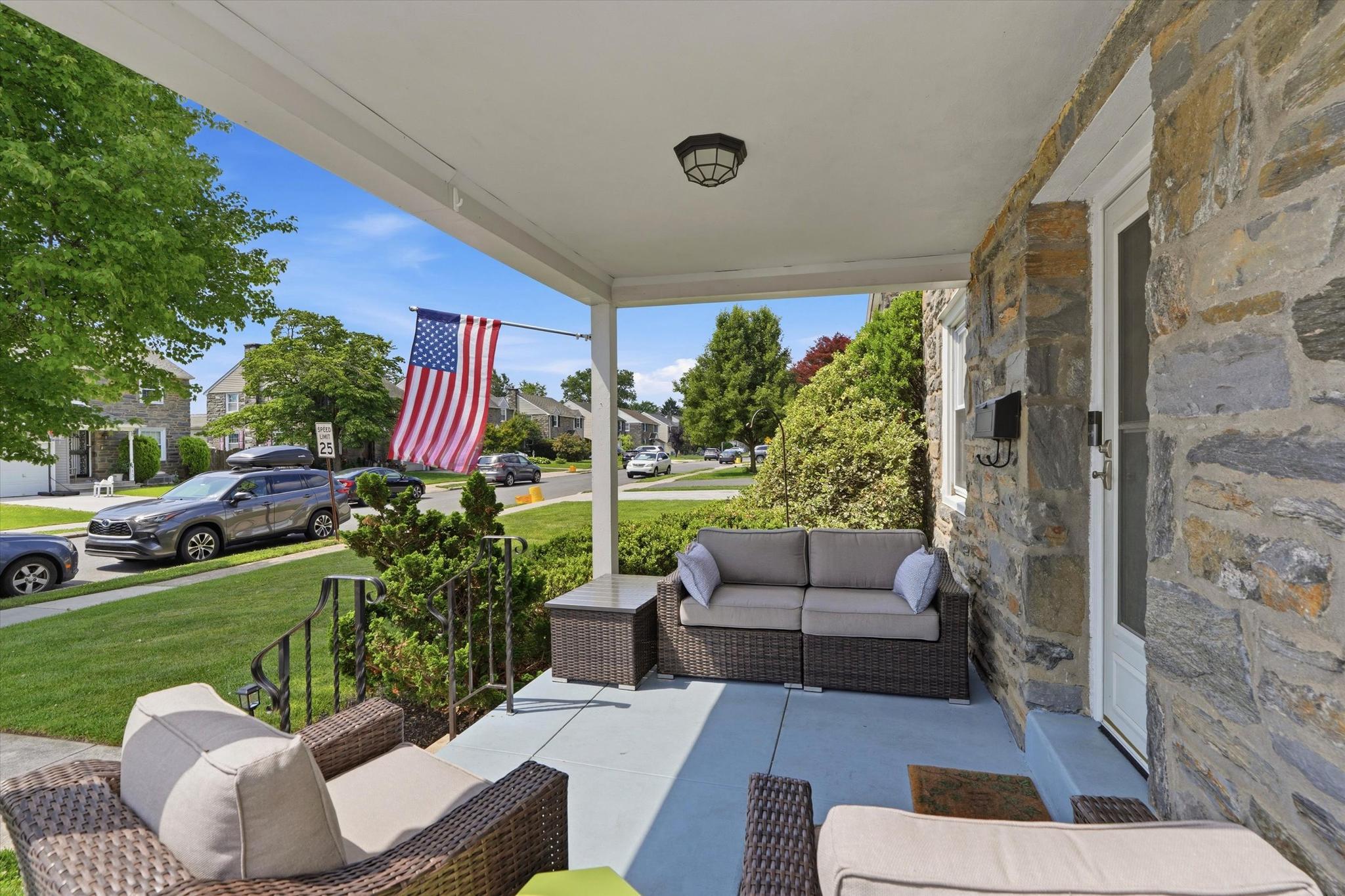 408 MAPLEWOOD ROAD