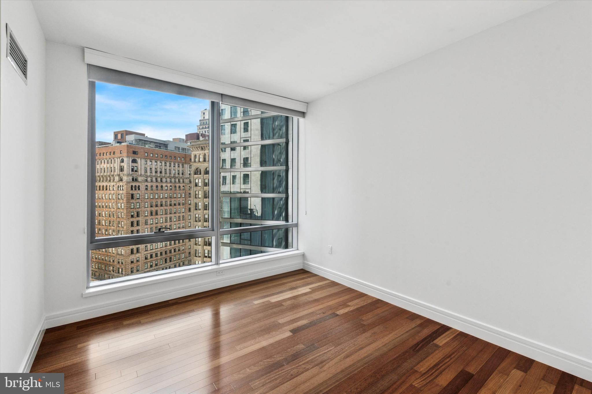 CENTER CITY - Residential Lease