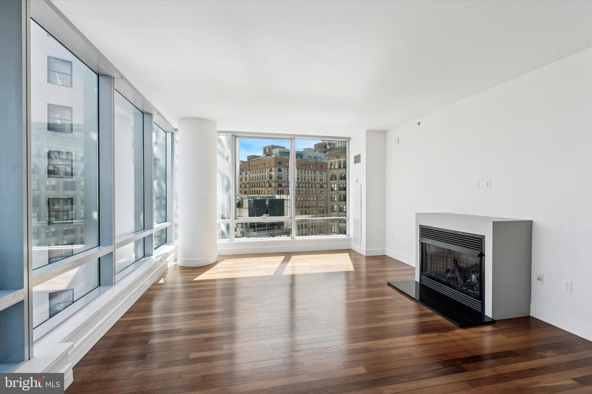 CENTER CITY - Residential Lease