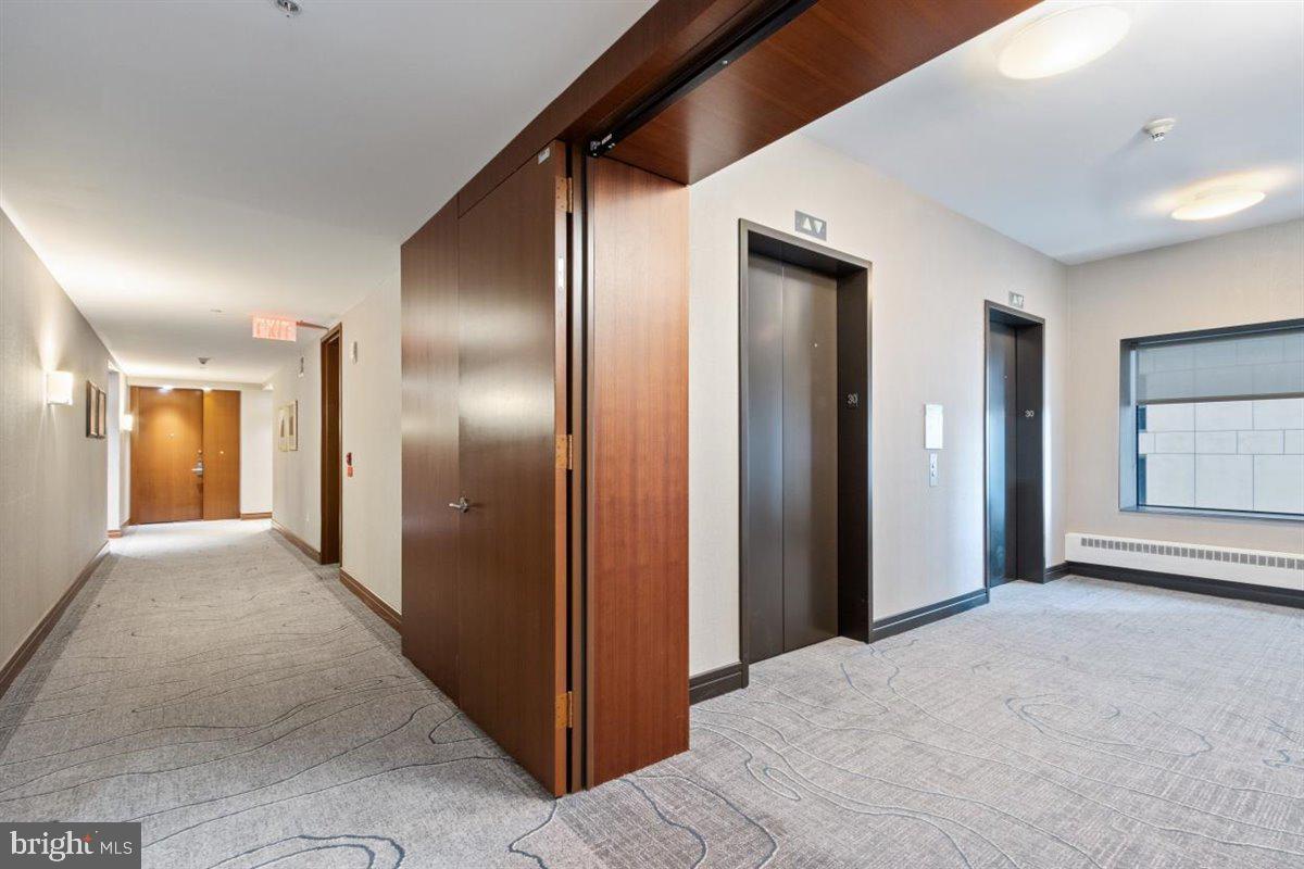 CENTER CITY - Residential Lease