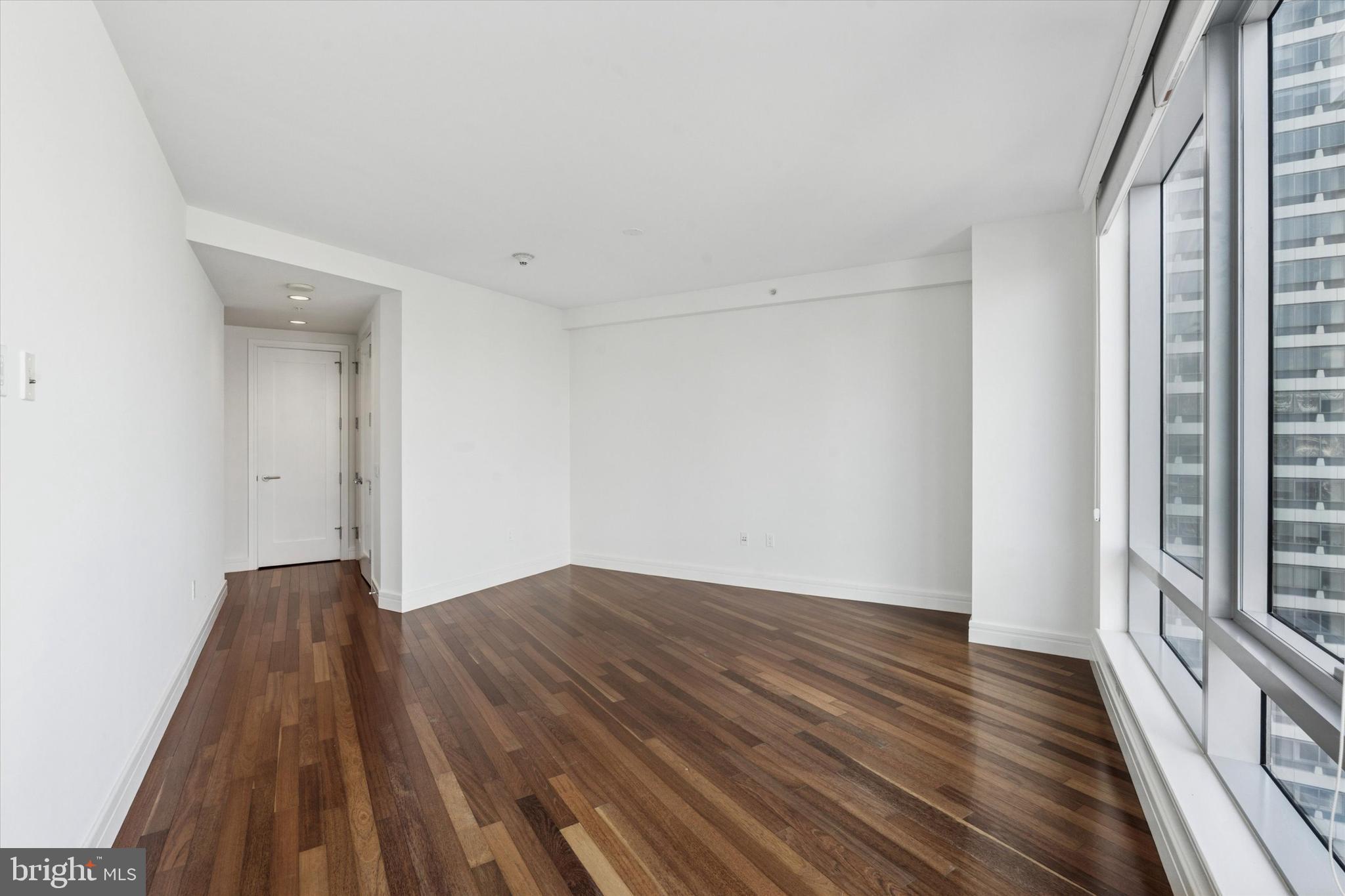 CENTER CITY - Residential Lease