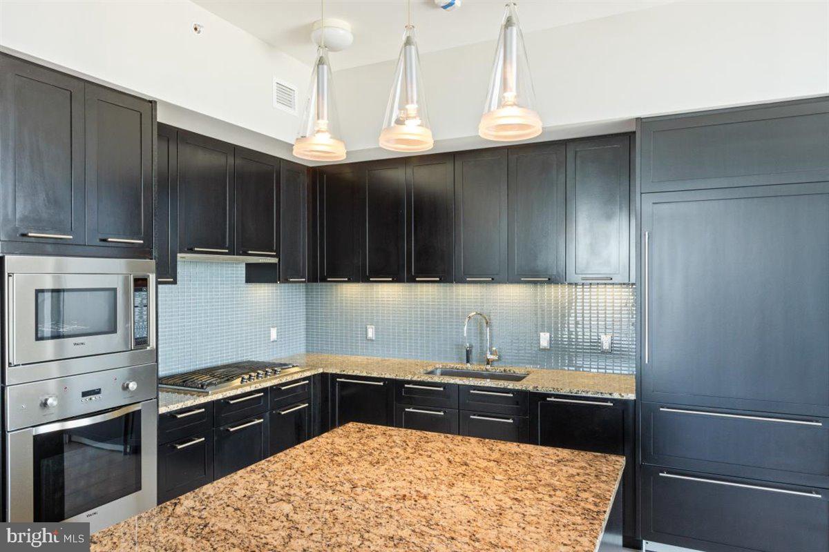 CENTER CITY - Residential Lease