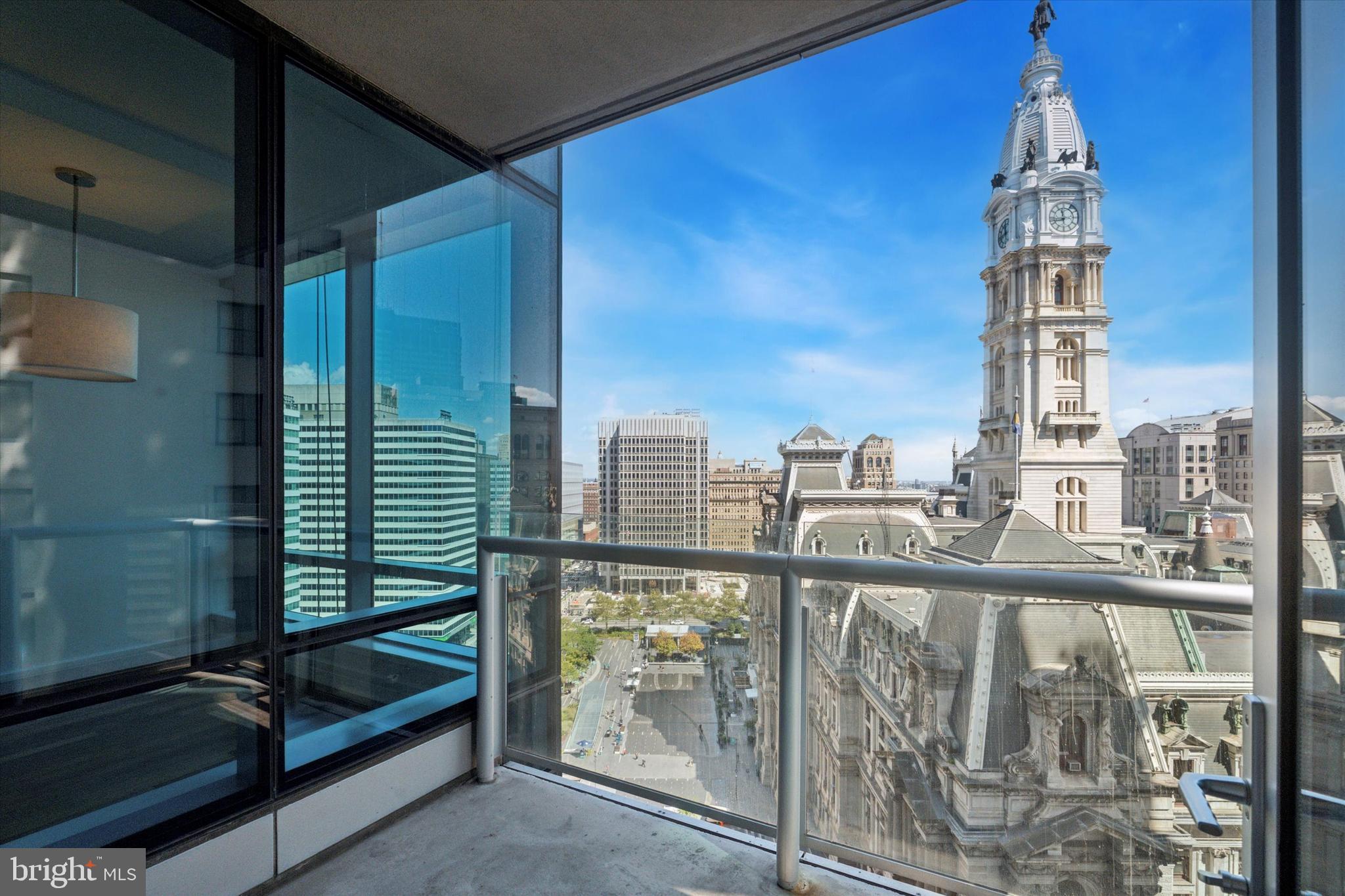 CENTER CITY - Residential Lease