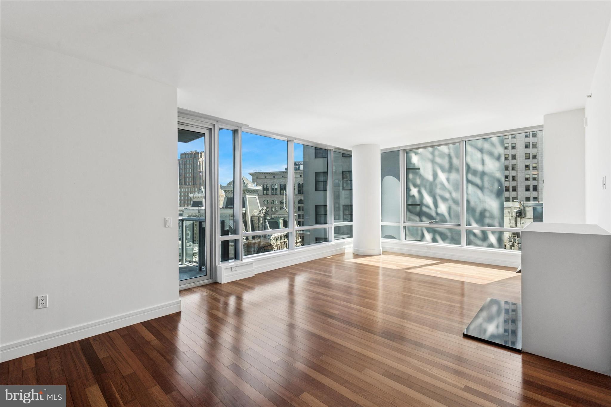 CENTER CITY - Residential Lease