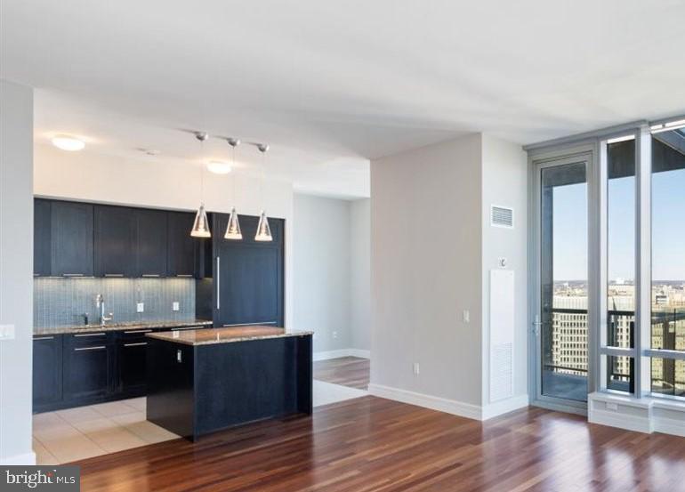 CENTER CITY - Residential Lease