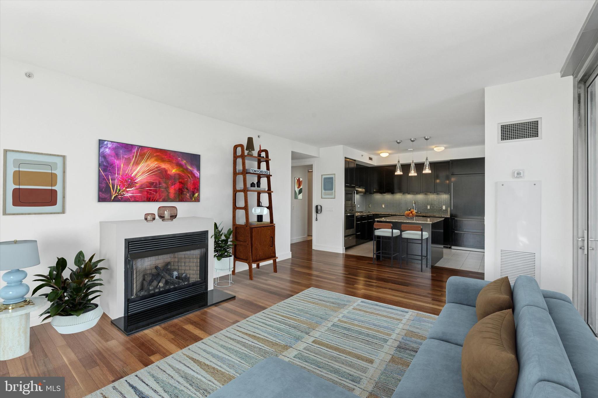 CENTER CITY - Residential Lease