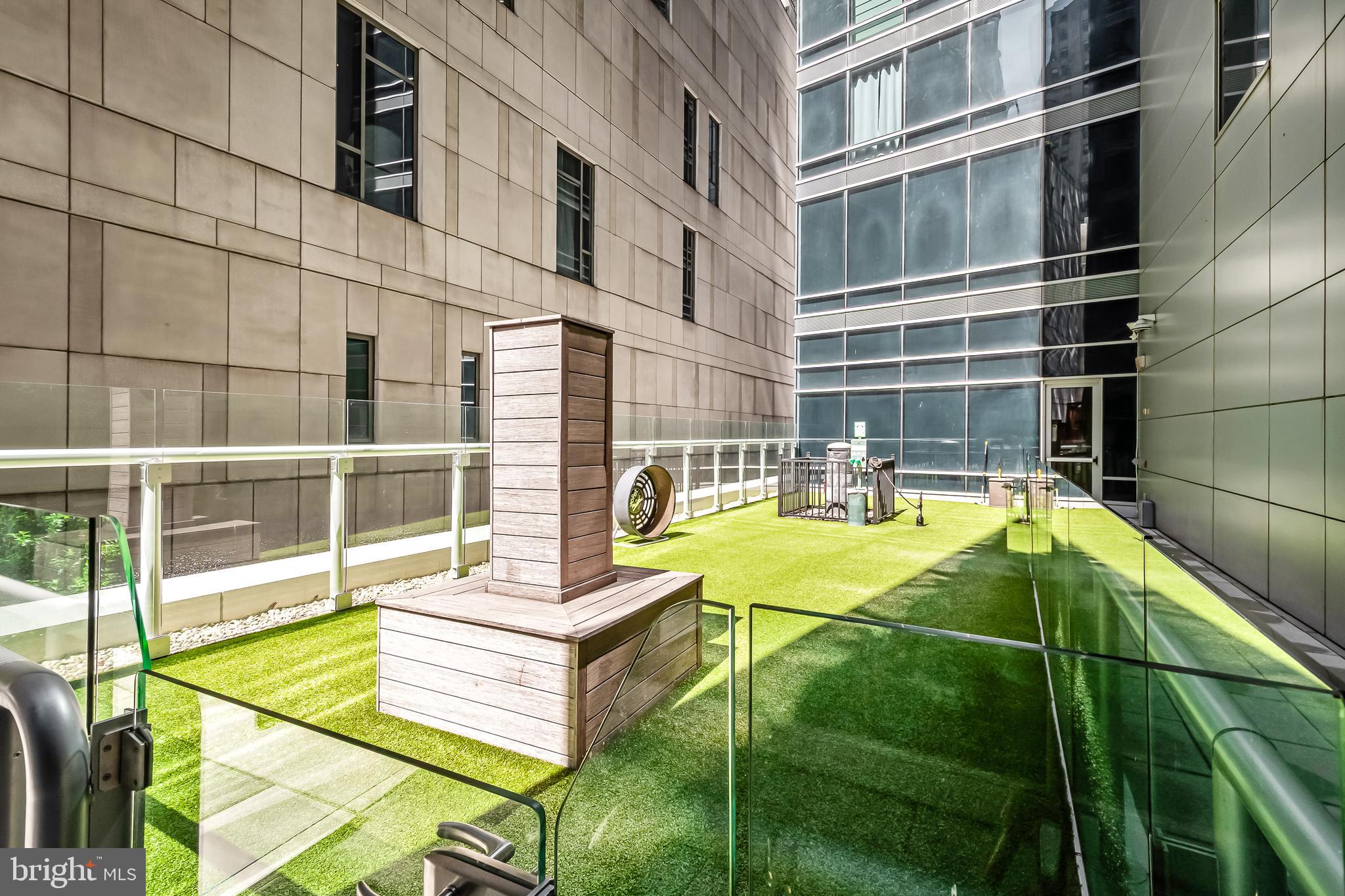 CENTER CITY - Residential Lease