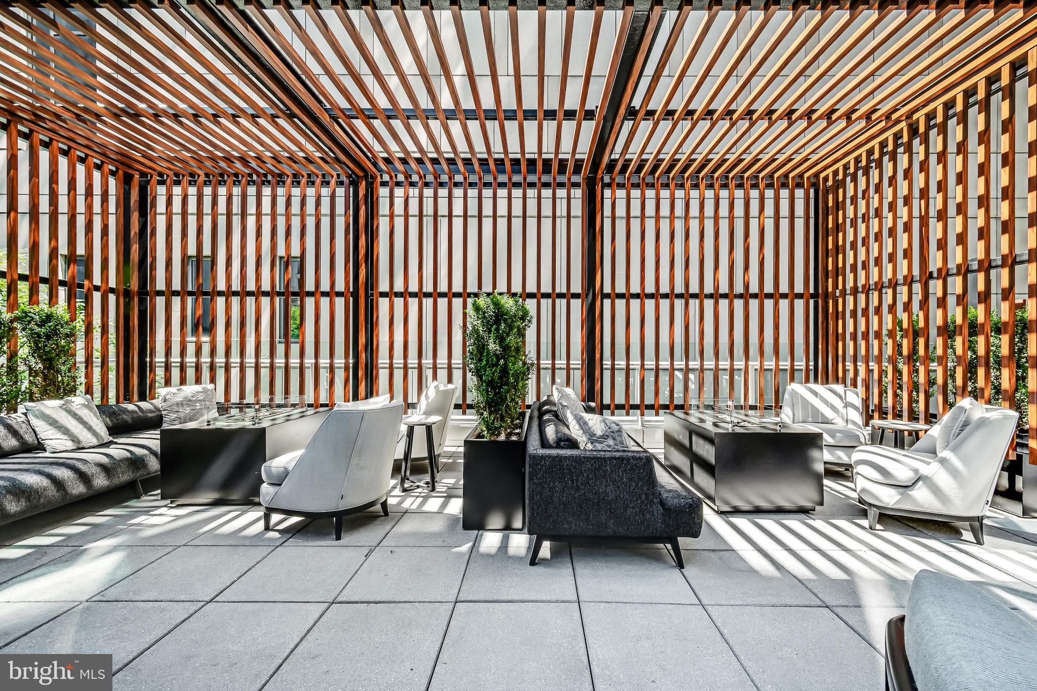 CENTER CITY - Residential Lease