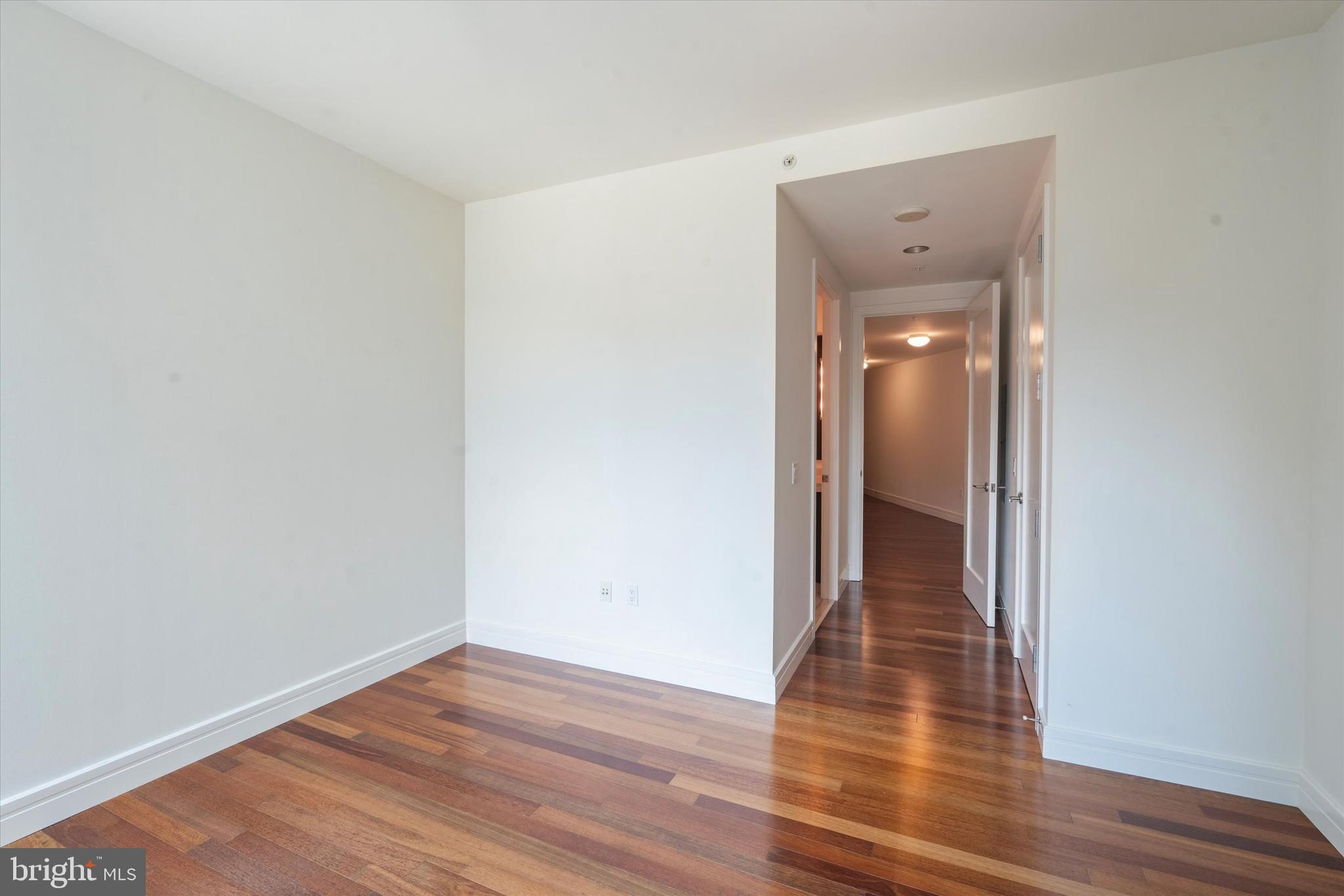 CENTER CITY - Residential Lease