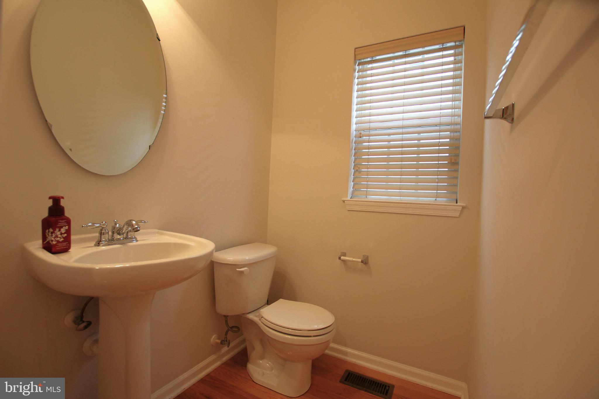 LORTON VALLEY NORTH - Residential Lease