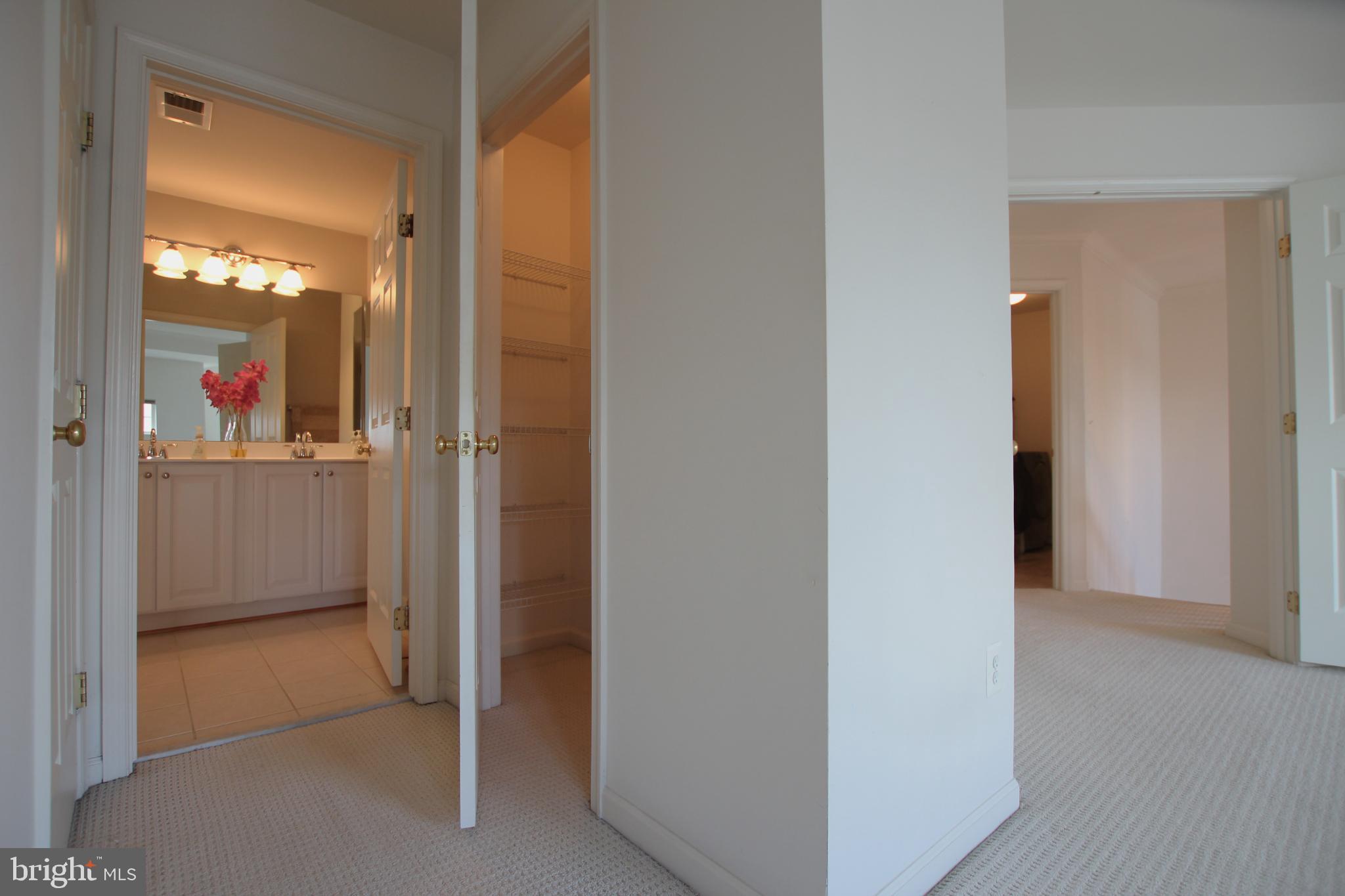 LORTON VALLEY NORTH - Residential Lease