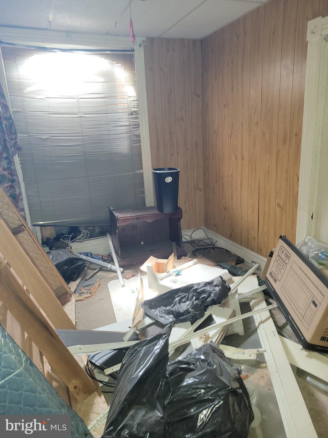 1912 E FEDERAL STREET E