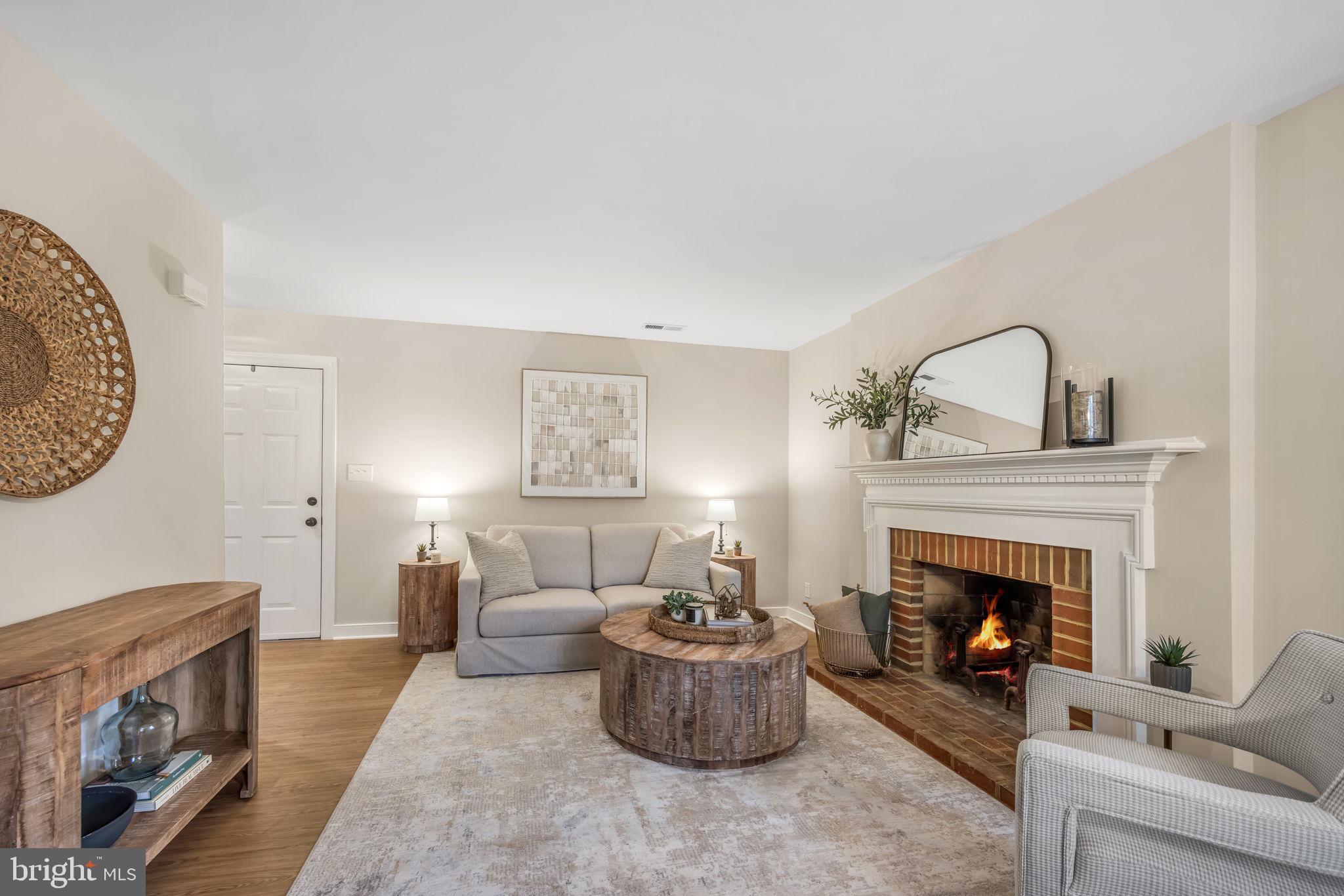 FREDERICKSBURG - Residential