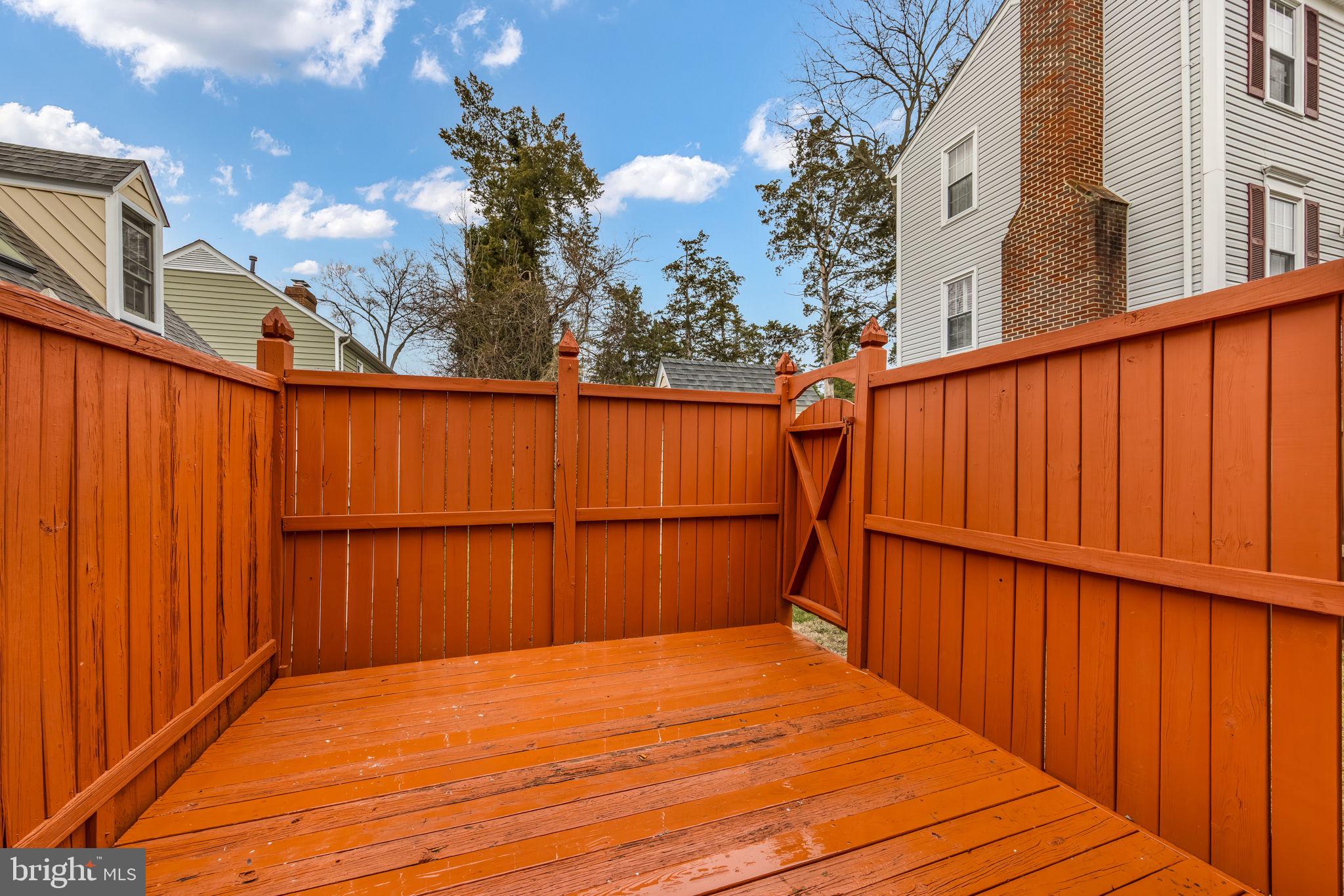 FREDERICKSBURG - Residential