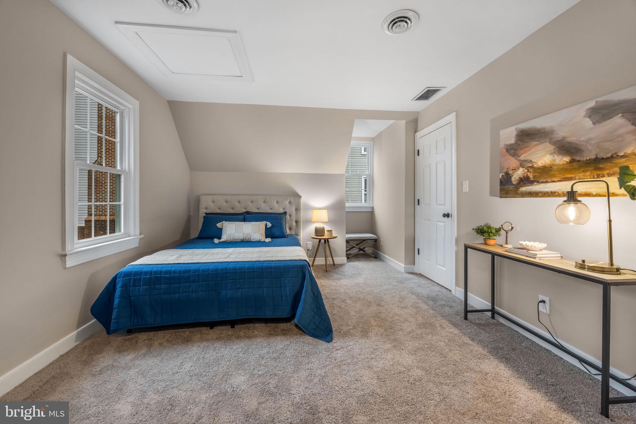 FREDERICKSBURG - Residential