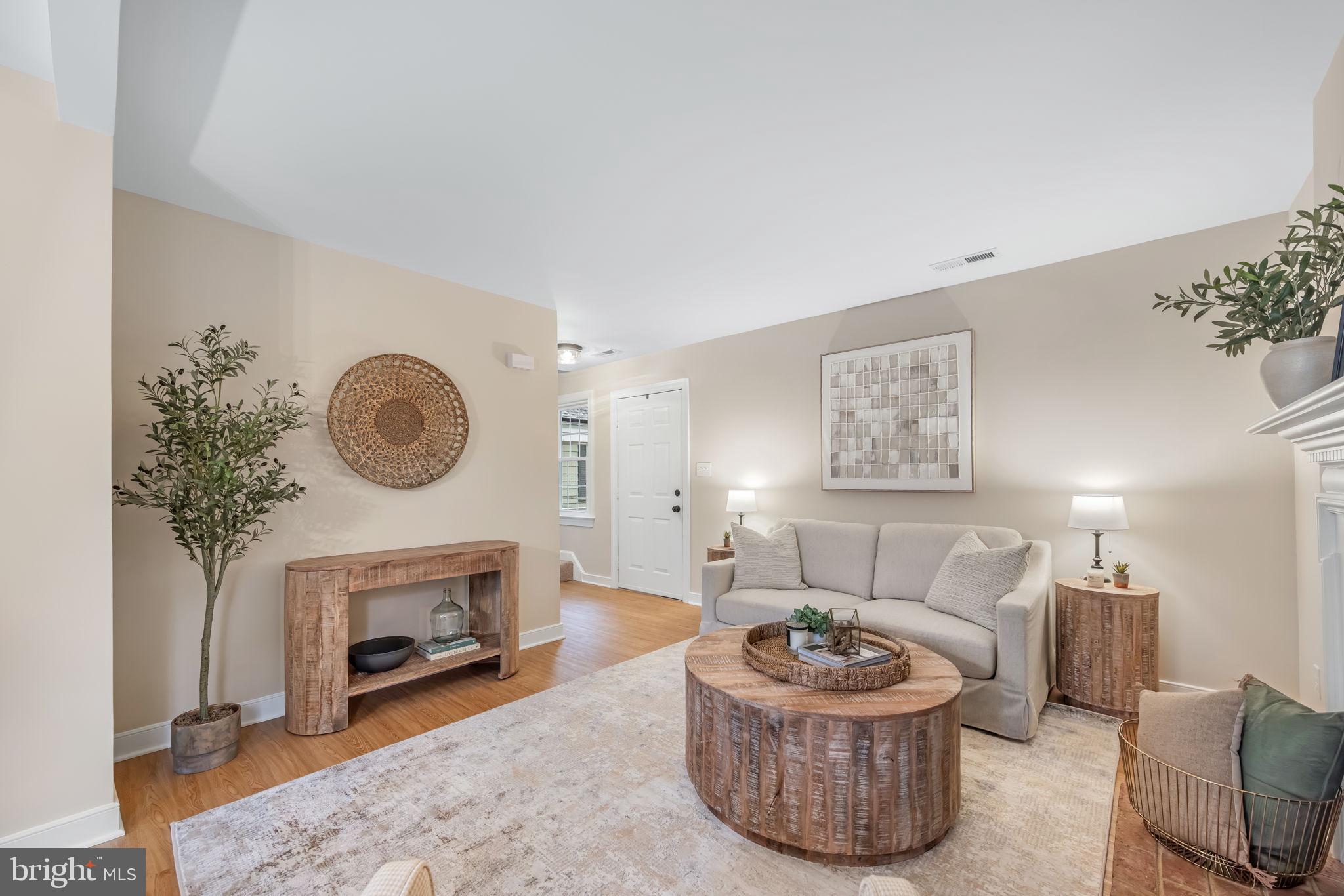 FREDERICKSBURG - Residential