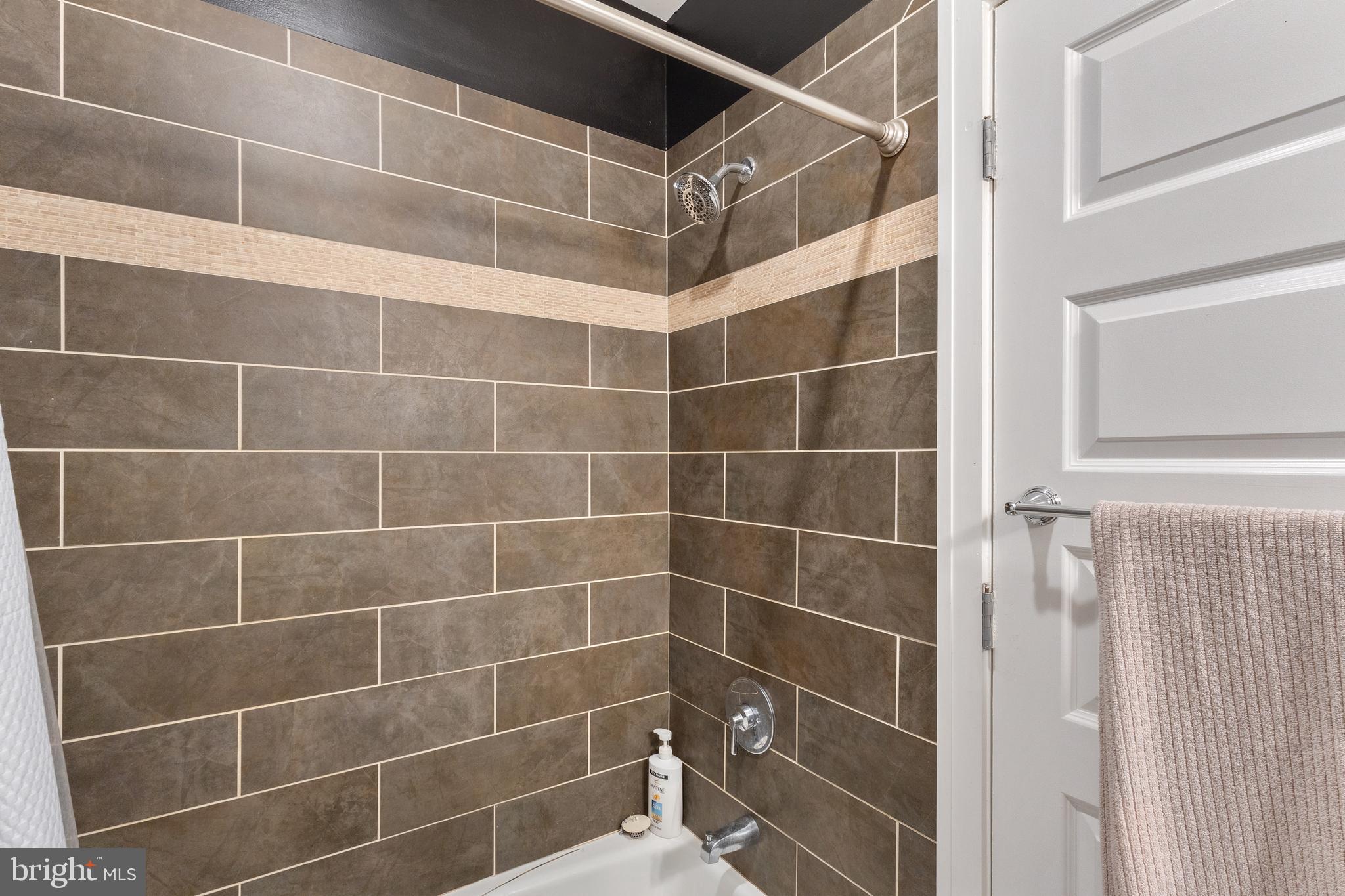 FRANCISVILLE - Residential