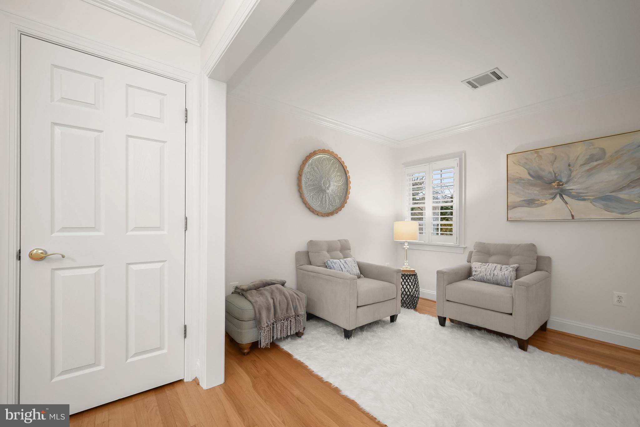 COUNTRY PLACE - Residential